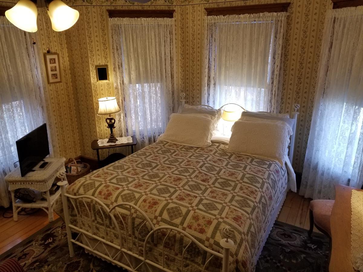 Rose & Thistle Bed & Breakfast คูเปอร์สทาวน์ ภายนอก รูปภาพ